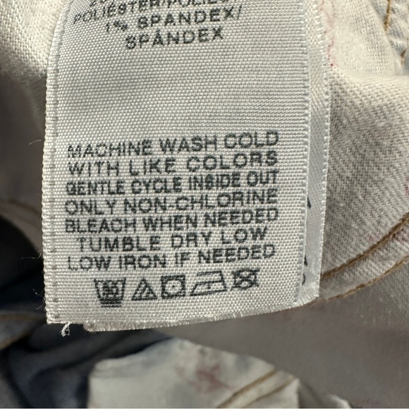 True Religion Straight w/Flaps women's jeans, size 32, denim, casual, fall - Picture 11 of 13